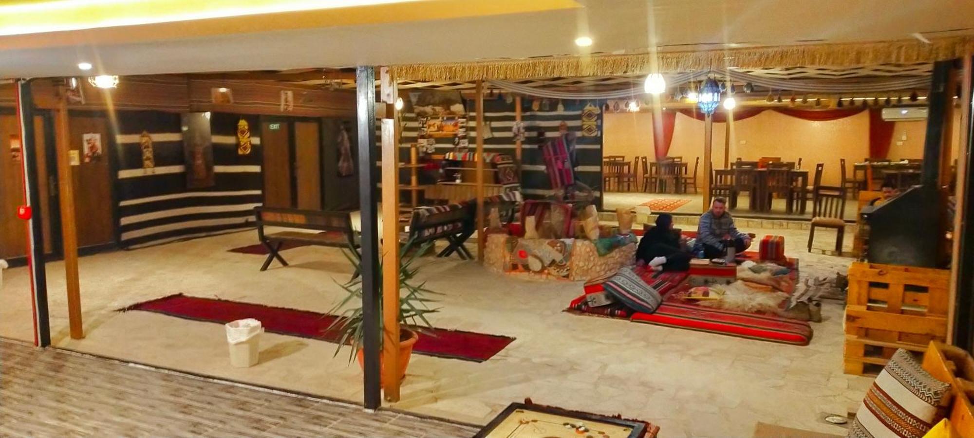ホテル Petra Wassaif Camp ワディ・ムーサ エクステリア 写真