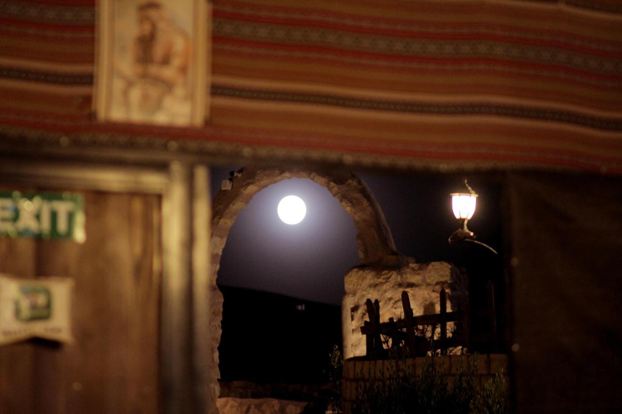 ホテル Petra Wassaif Camp ワディ・ムーサ エクステリア 写真